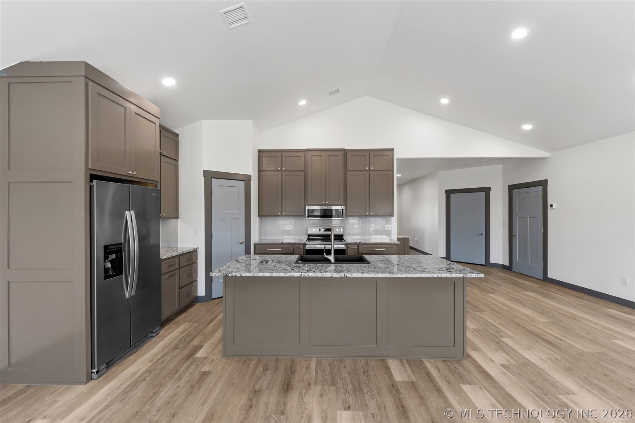 205 Lindsey Avenue Property Photo 11