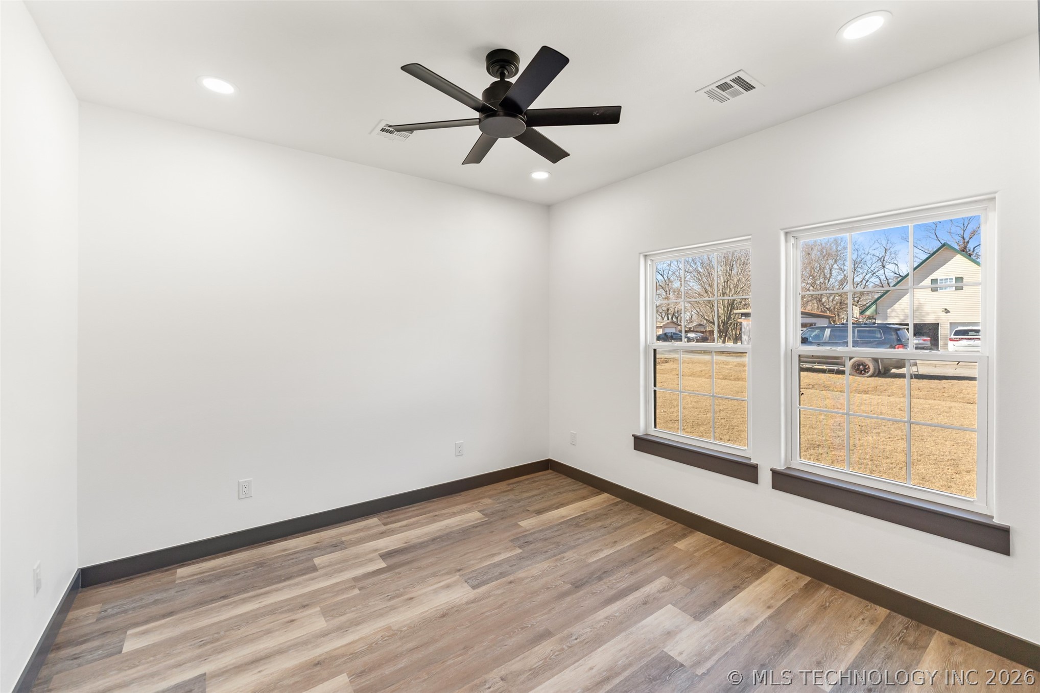 205 Lindsey Avenue Property Photo 29