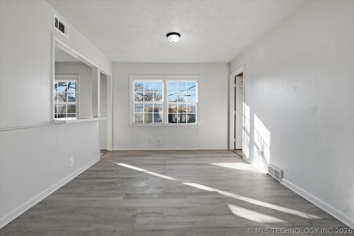 6710 E Independence Place Property Photo 3