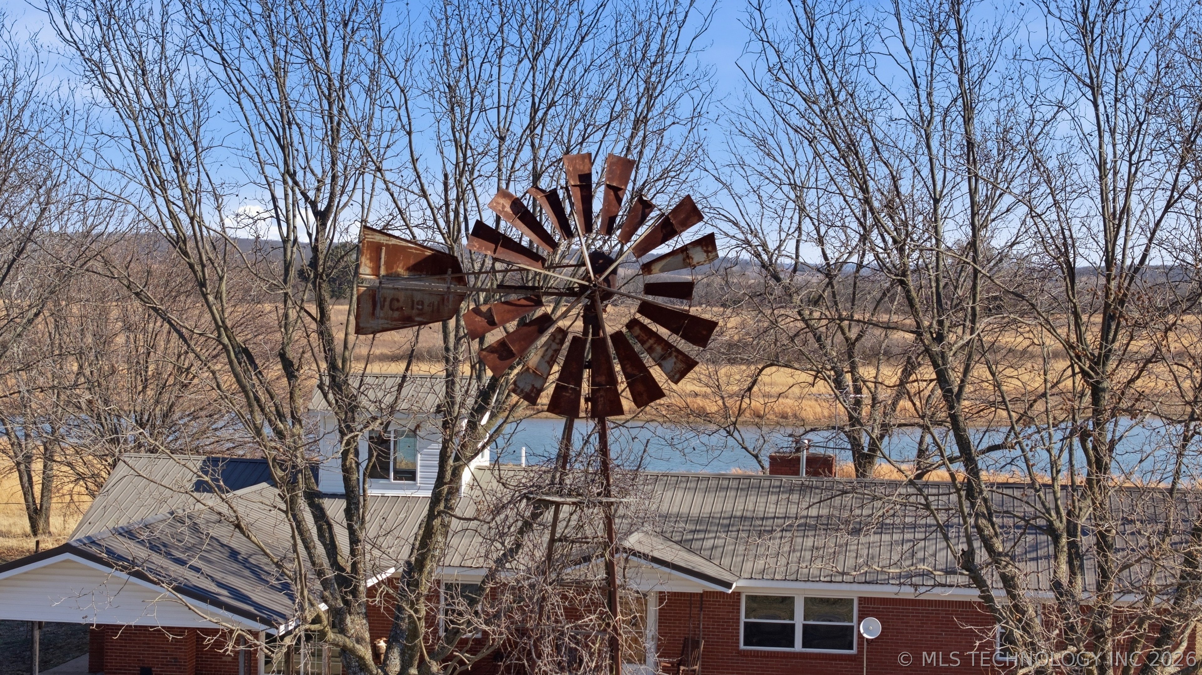 2251 S 4260 Road Property Photo 6