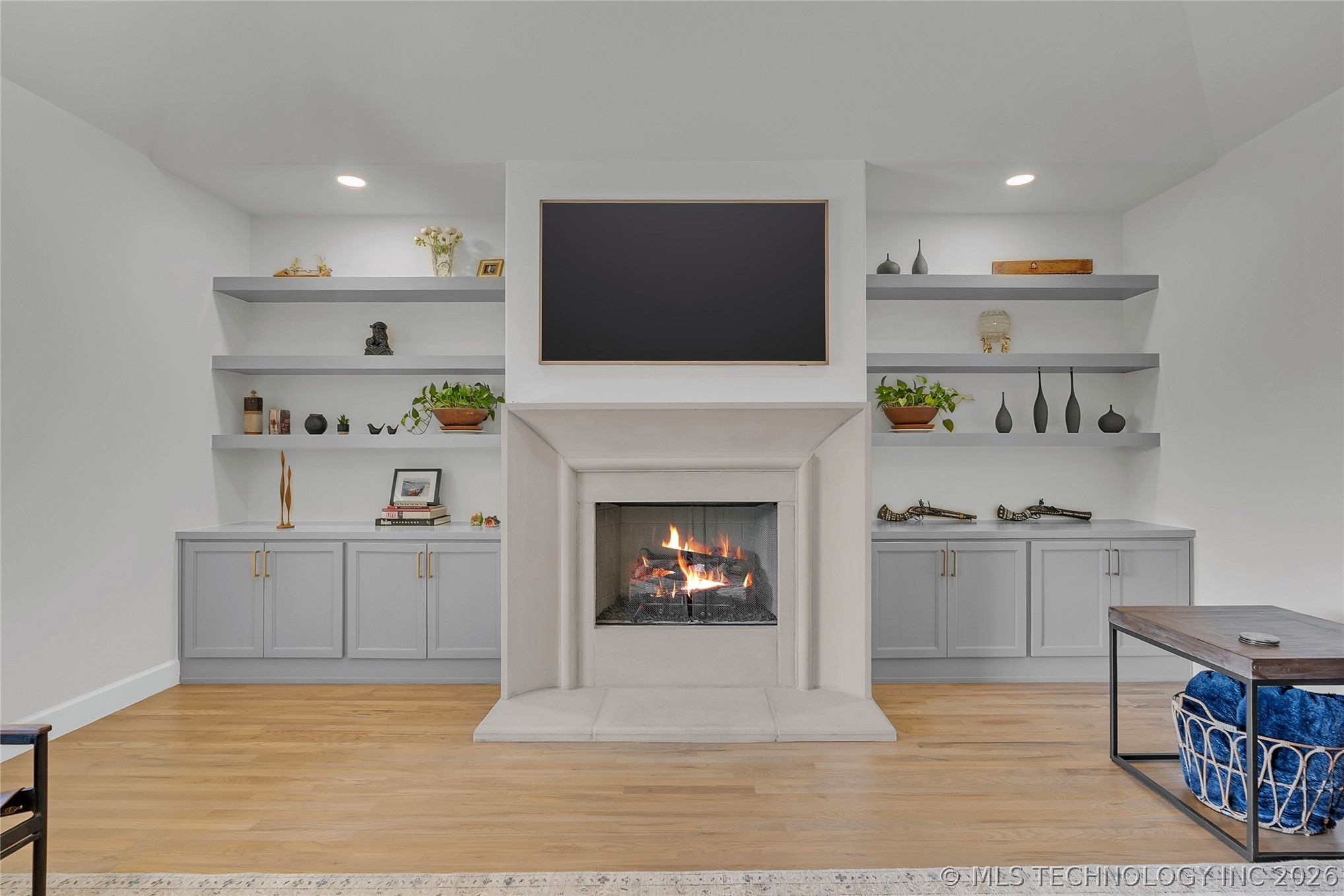 3008 E 103rd Street Property Photo 12