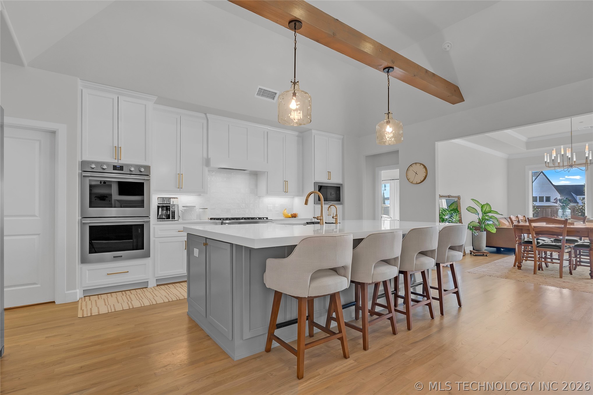 3008 E 103rd Street Property Photo 23