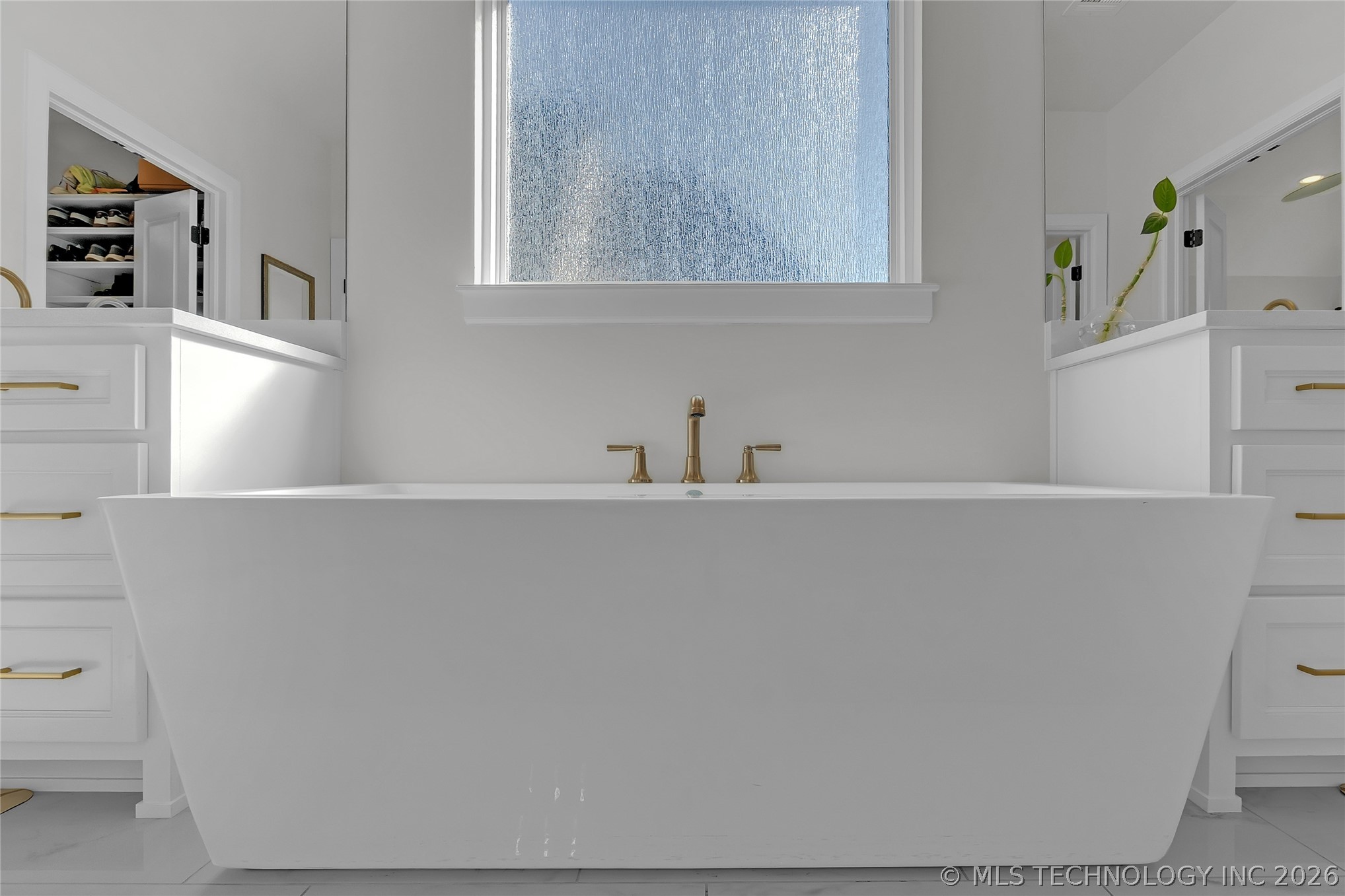 3008 E 103rd Street Property Photo 34