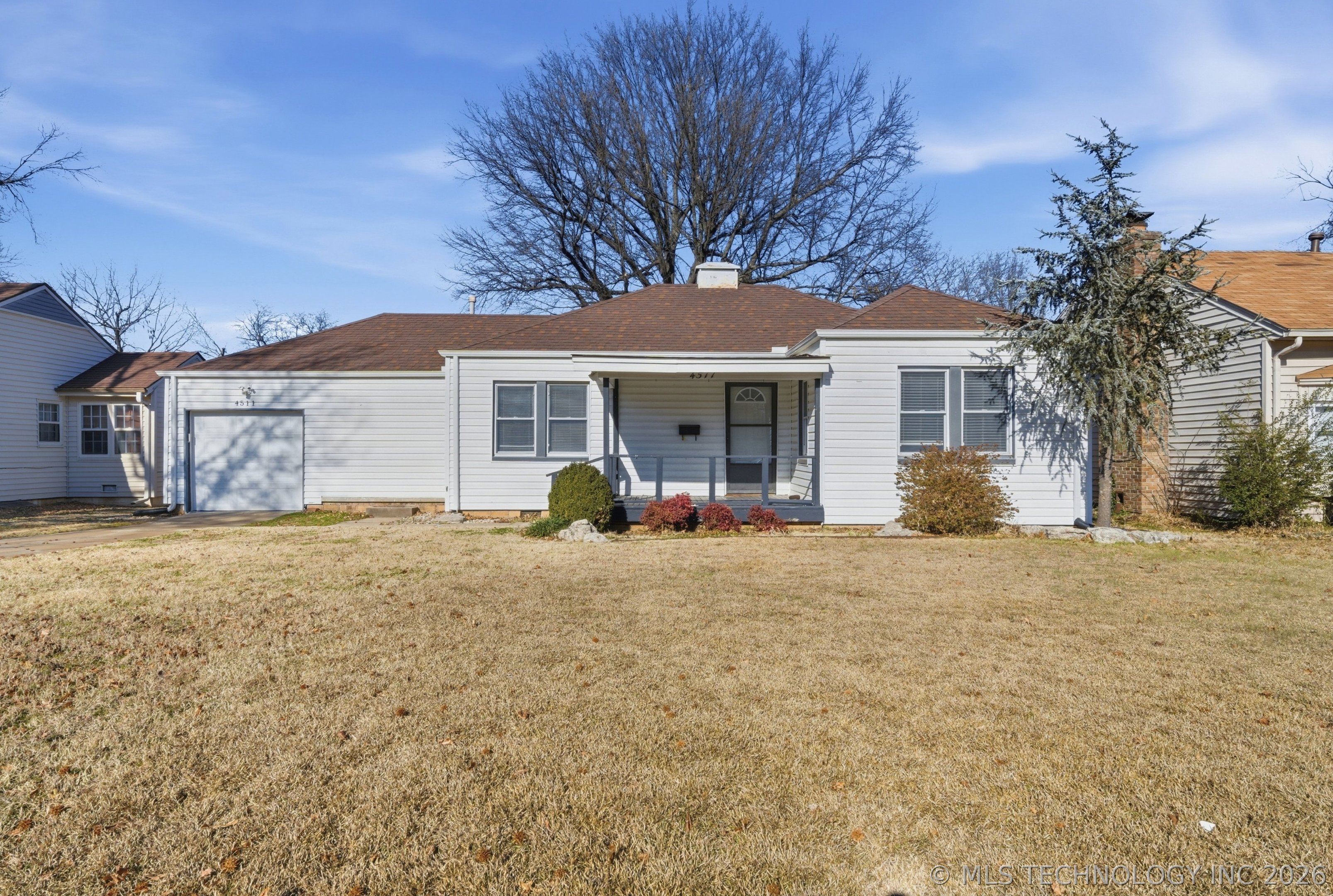 4511 E 6th Street Property Photo 1