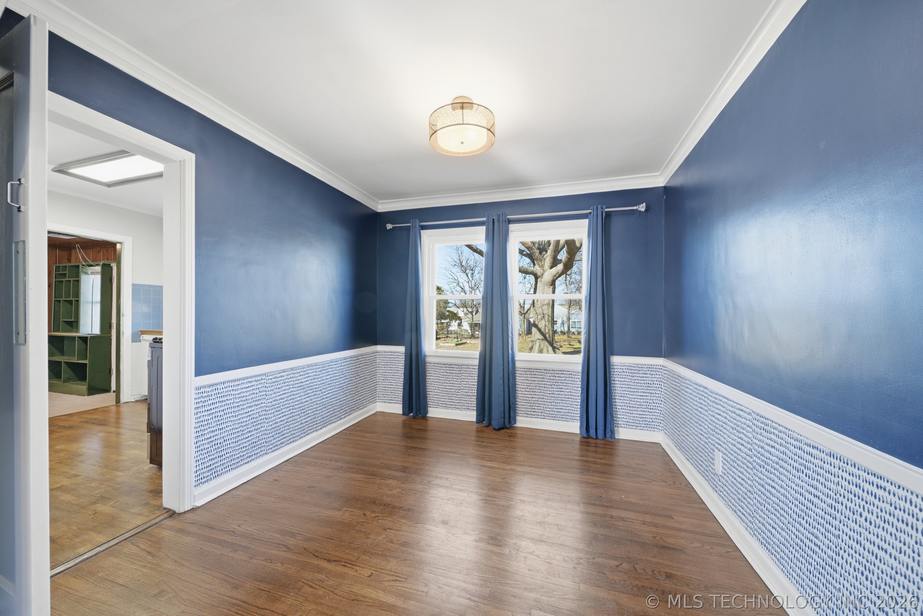 4511 E 6th Street Property Photo 11