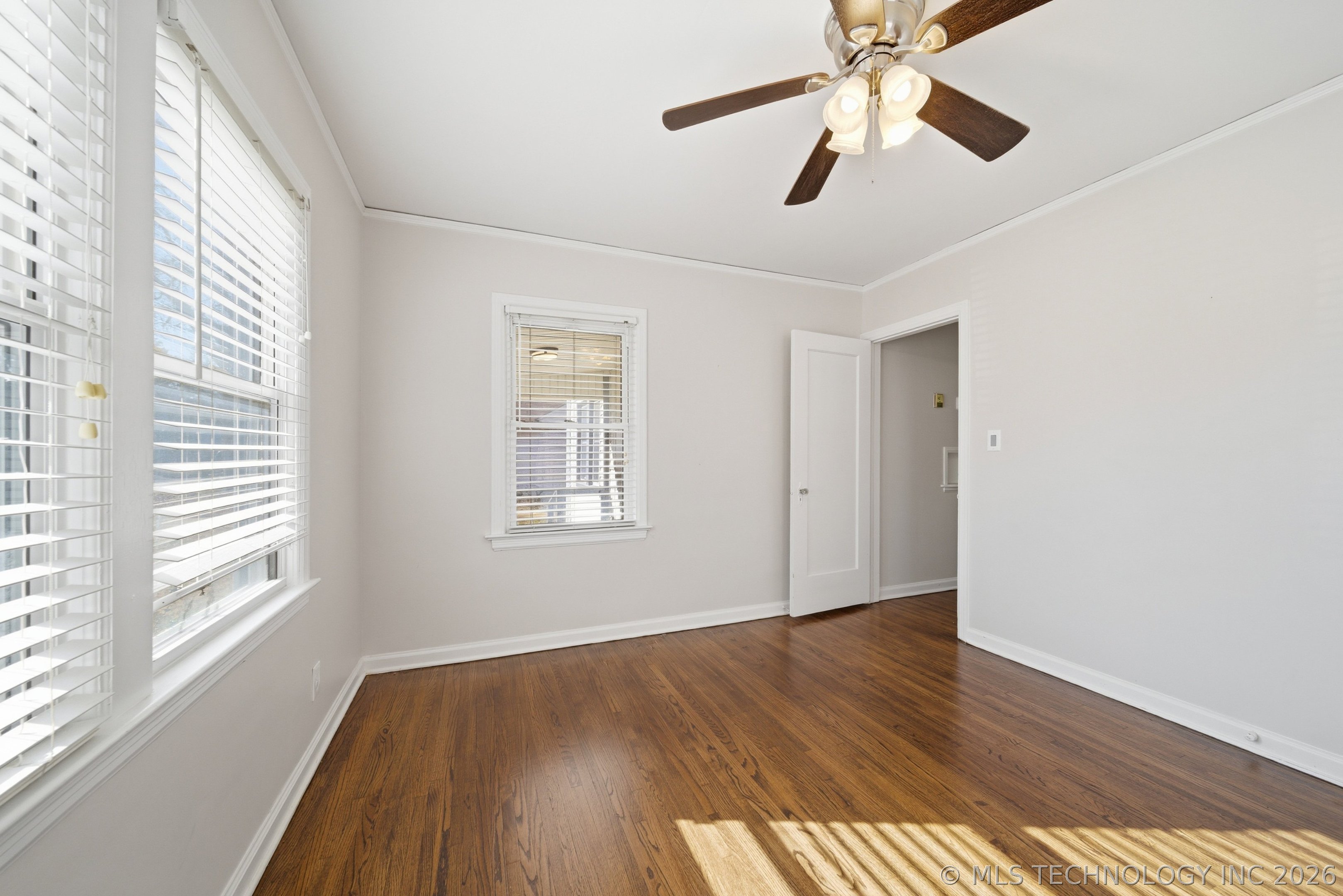 4511 E 6th Street Property Photo 19