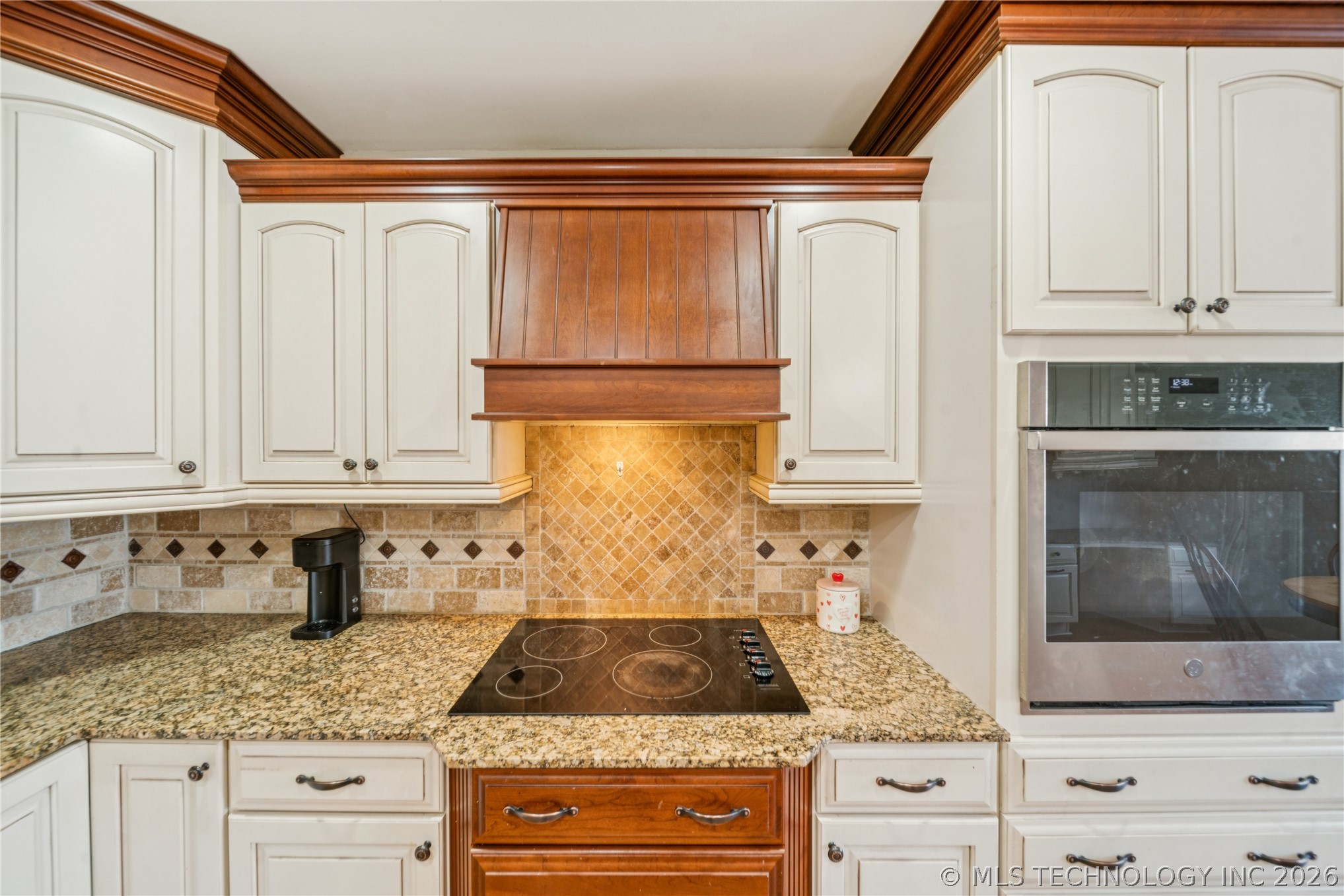 6507 E 66th Street Property Photo 8