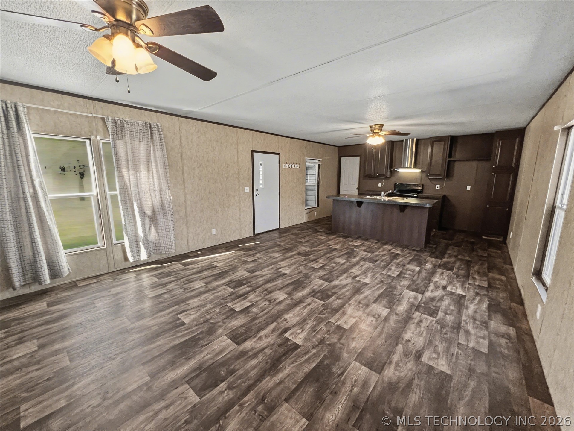 6050 N 38th Street E Property Photo 2