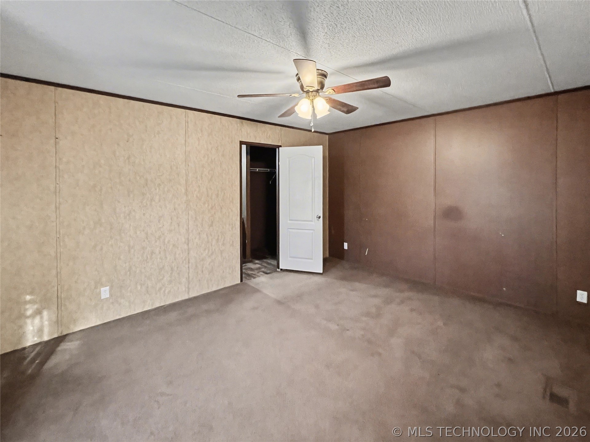 6050 N 38th Street E Property Photo 6