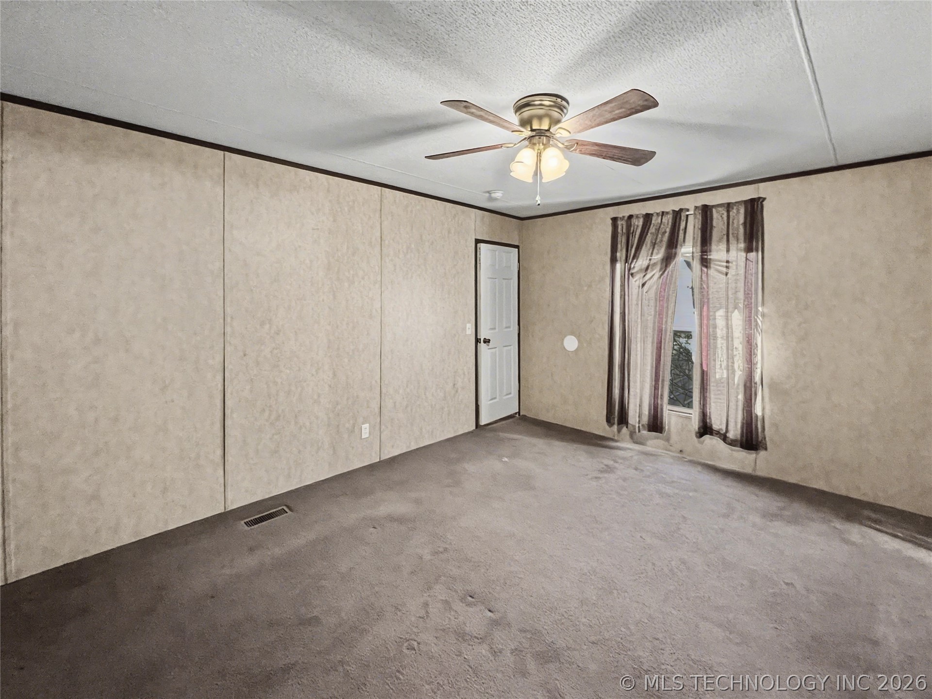 6050 N 38th Street E Property Photo 7