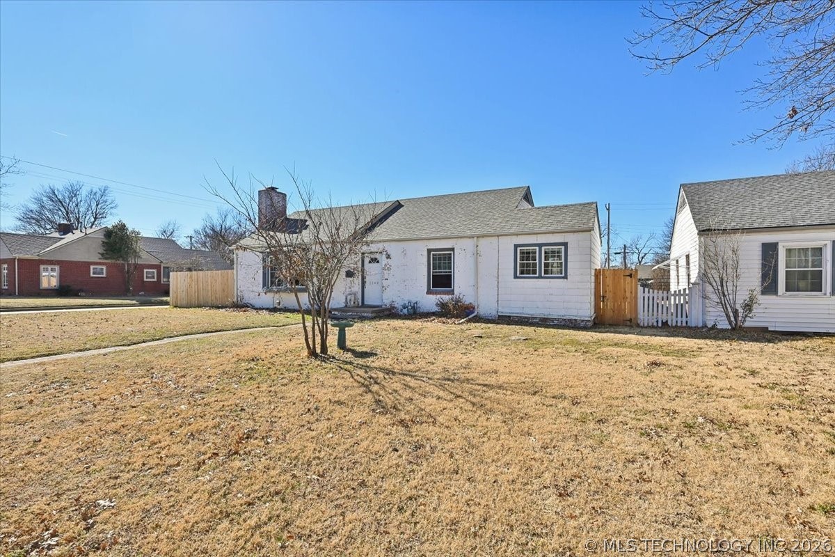 1148 S Urbana Avenue Property Photo 3