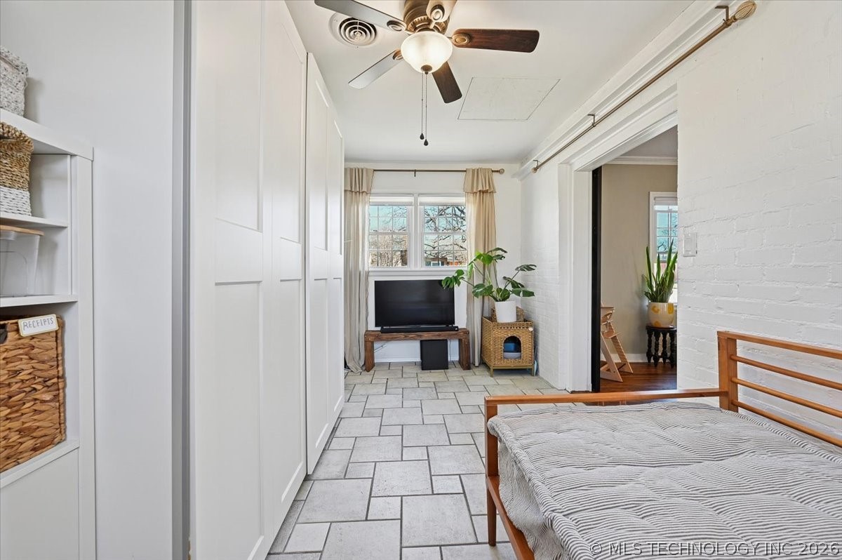 1148 S Urbana Avenue Property Photo 16