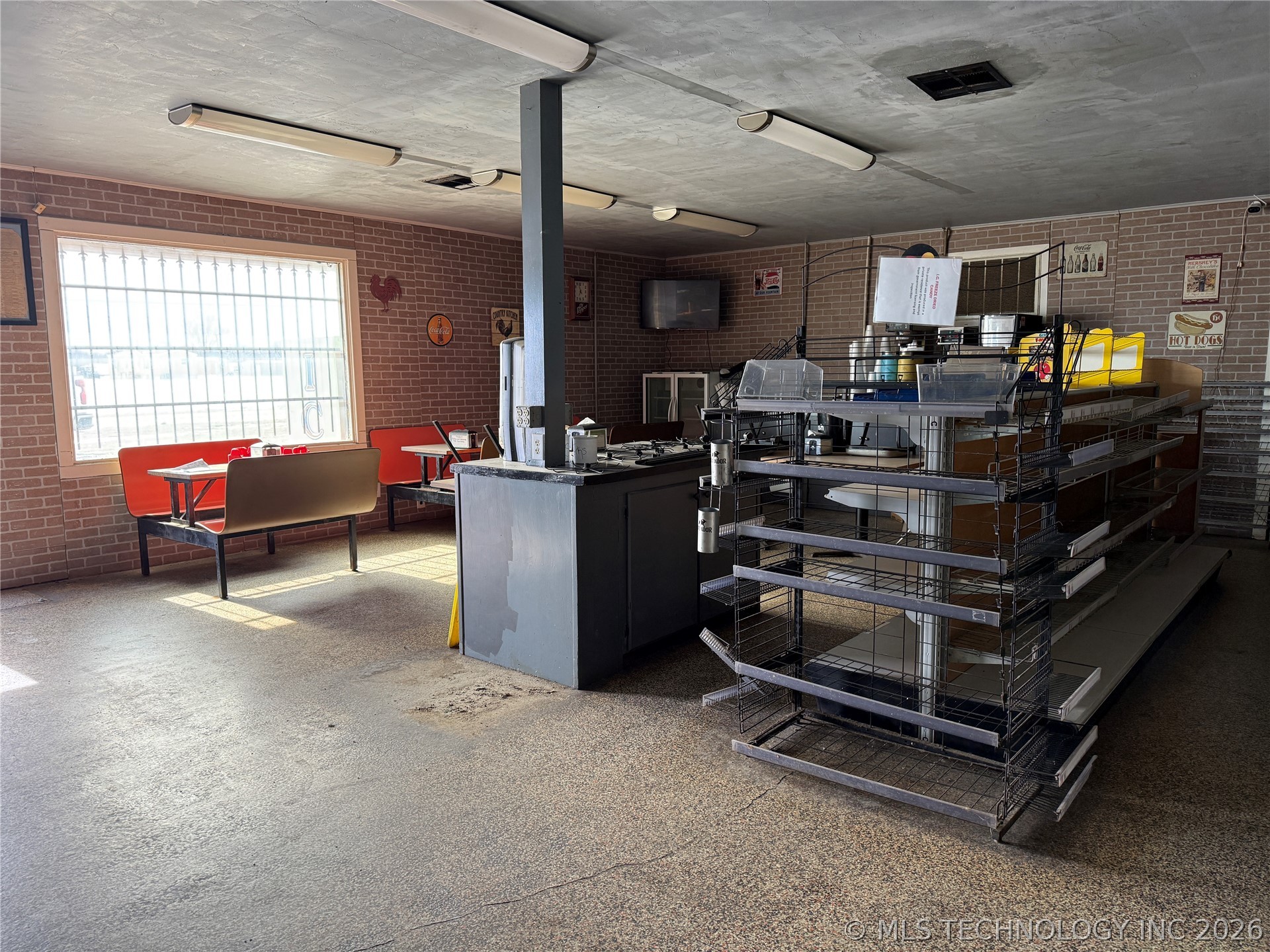 3151 W North Avenue Property Photo 6