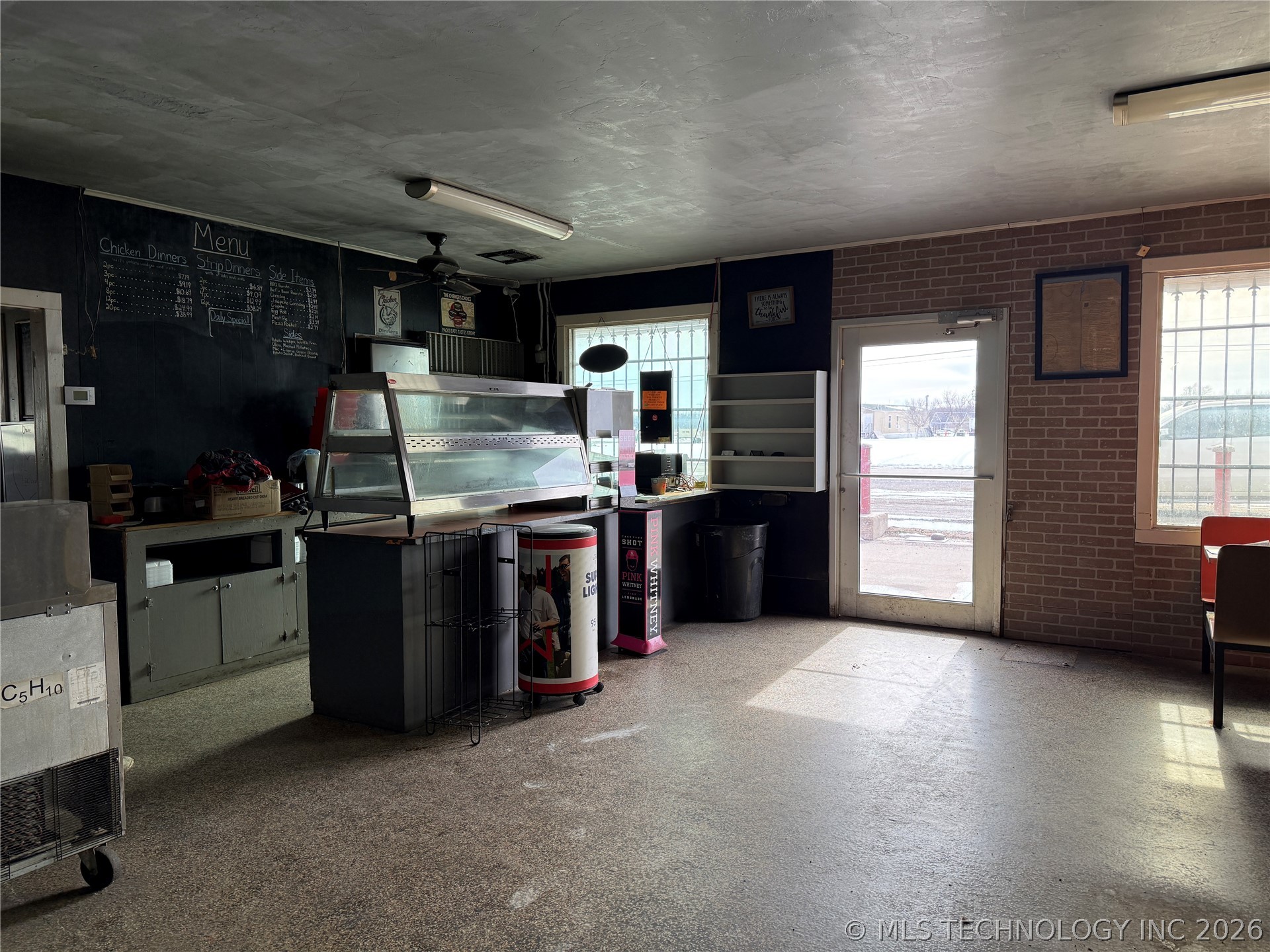 3151 W North Avenue Property Photo 7