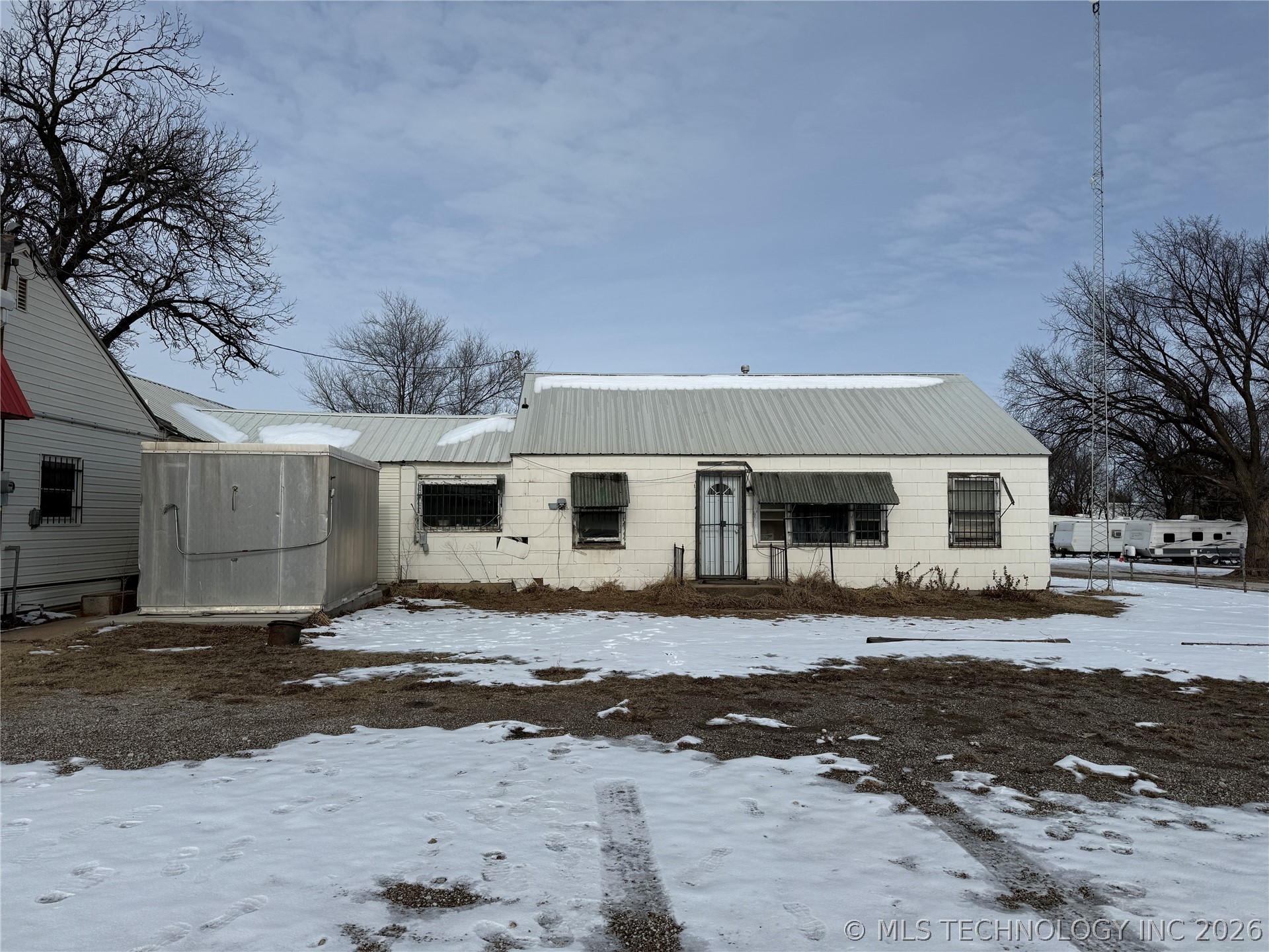 3151 W North Avenue Property Photo 10