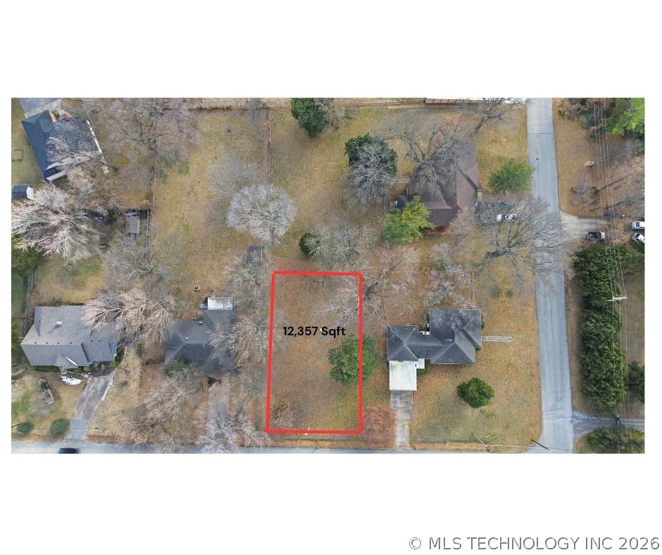 2706 E 49th Street Property Photo 1