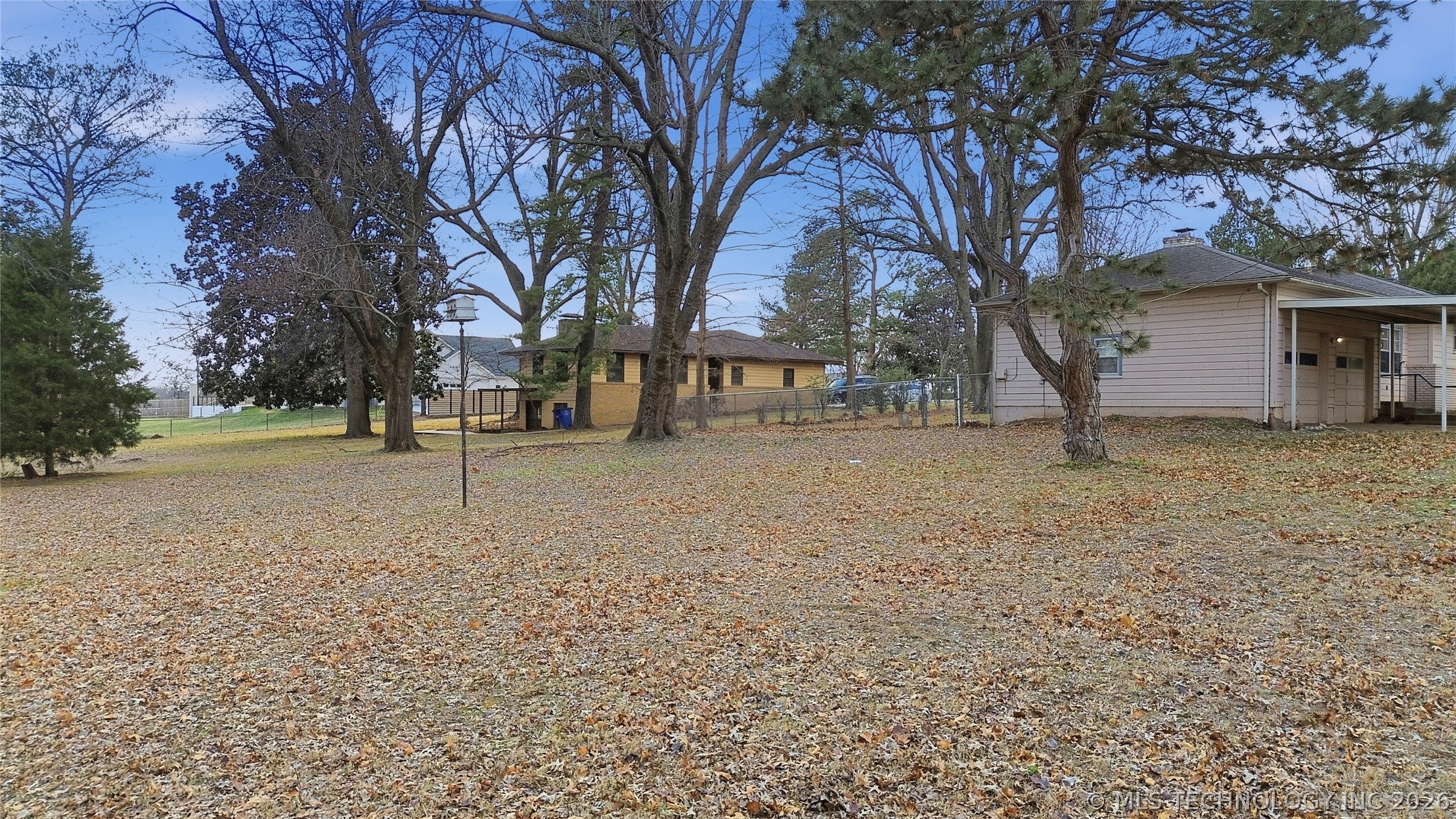 2706 E 49th Street Property Photo 5