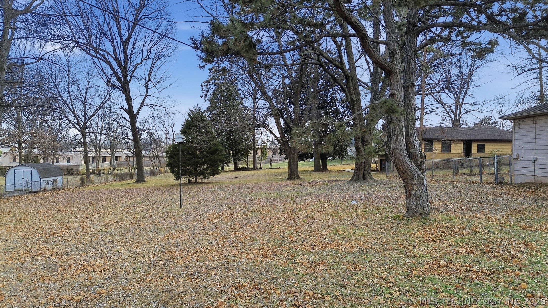 2706 E 49th Street Property Photo 6