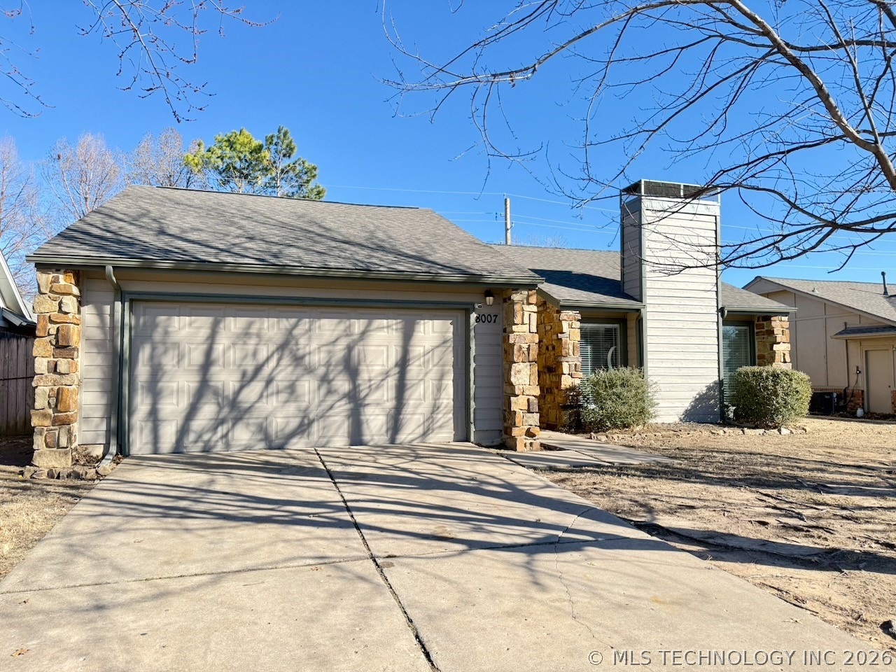 8007 S 88th East Avenue Property Photo 2