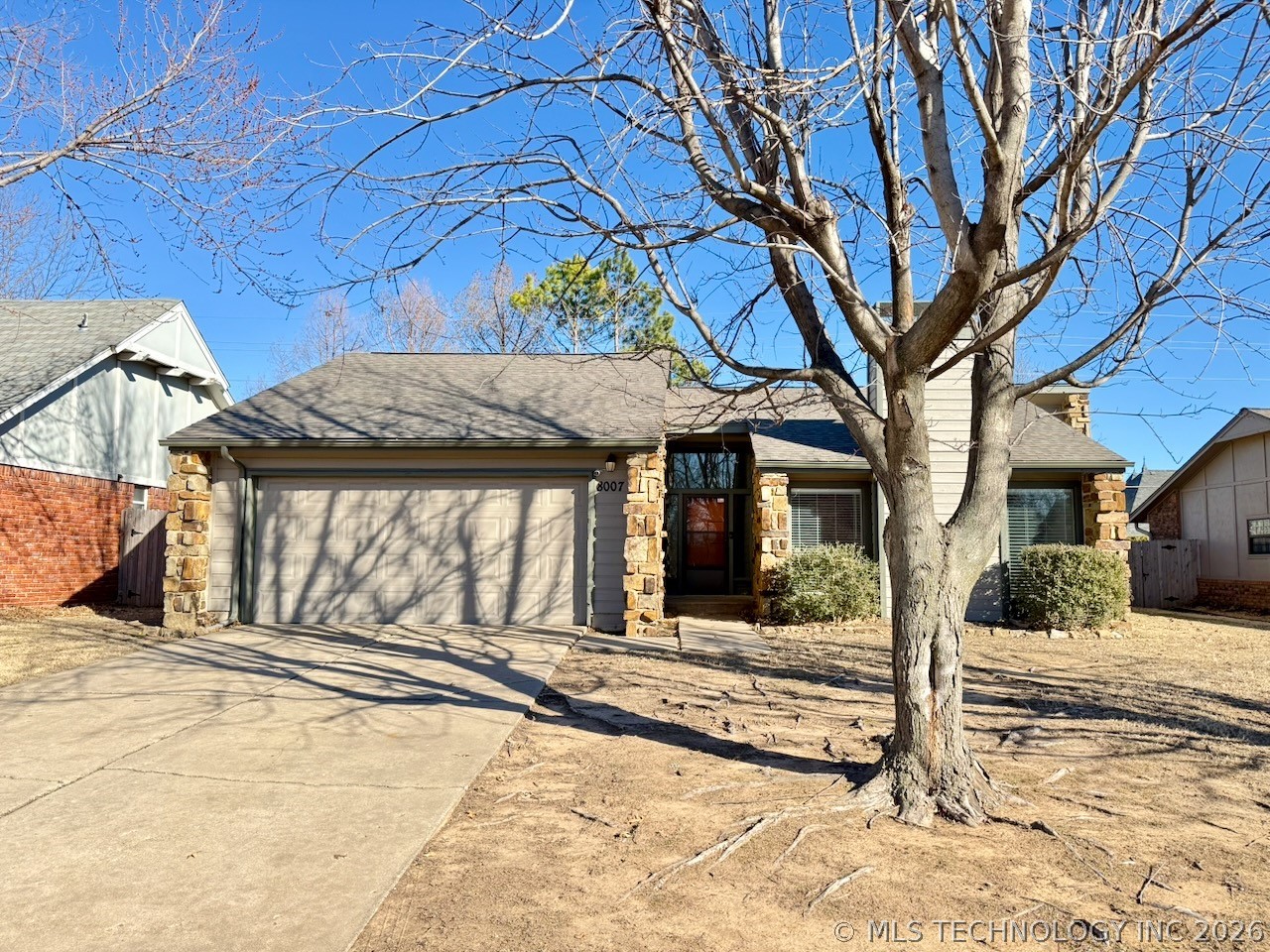 8007 S 88th East Avenue Property Photo 3