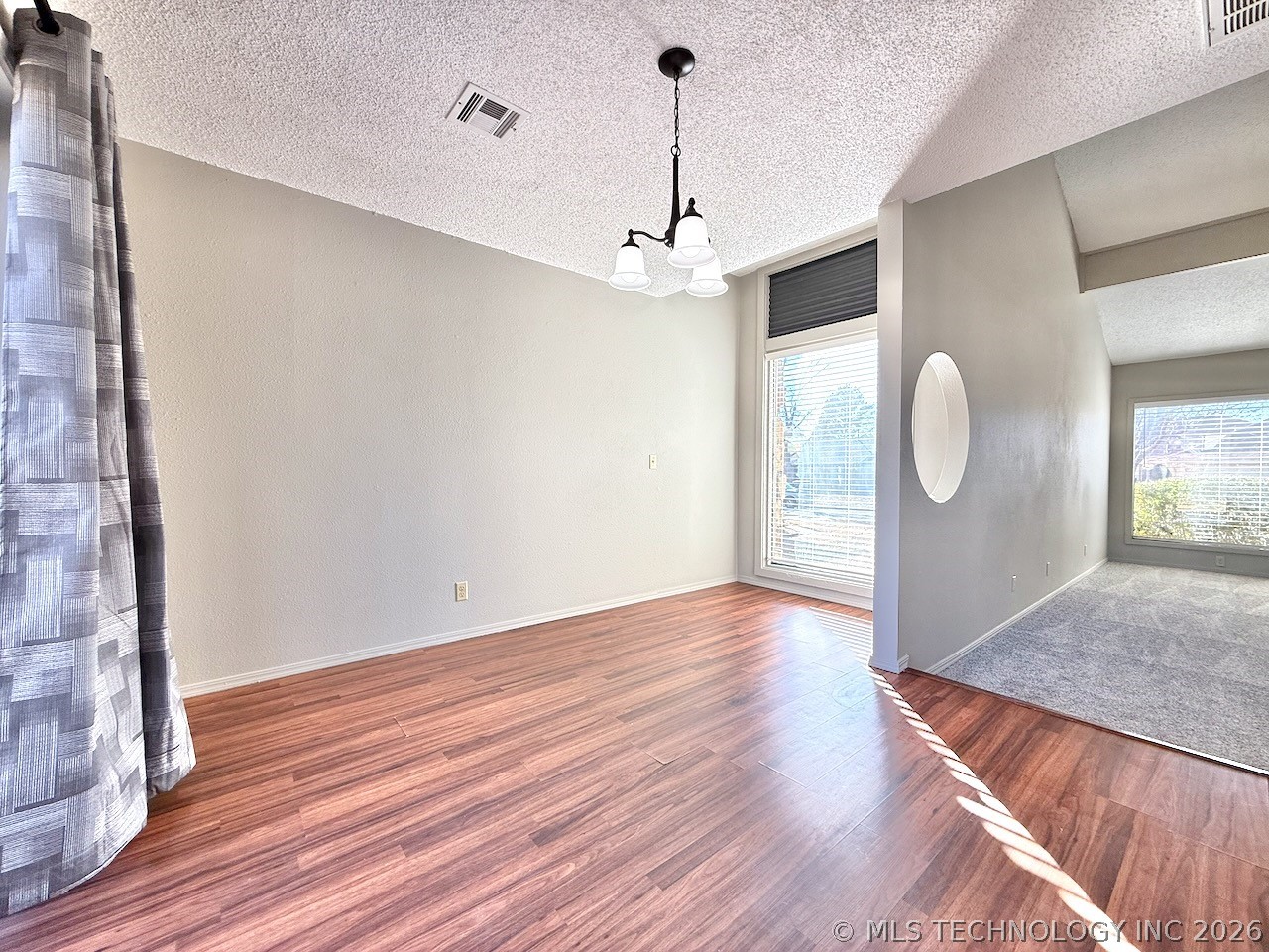 8007 S 88th East Avenue Property Photo 16