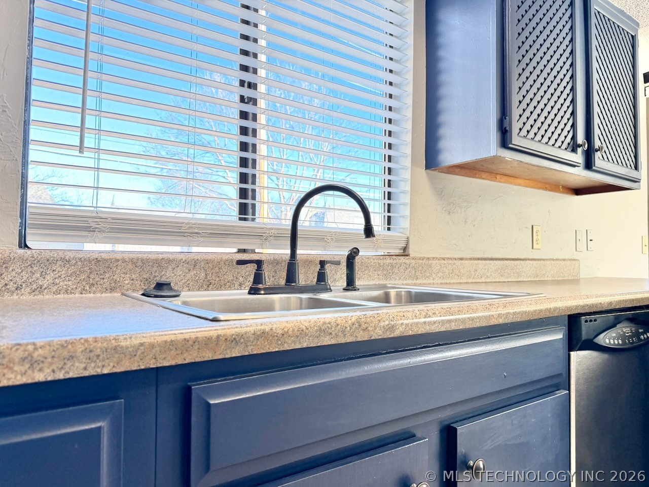 8007 S 88th East Avenue Property Photo 23