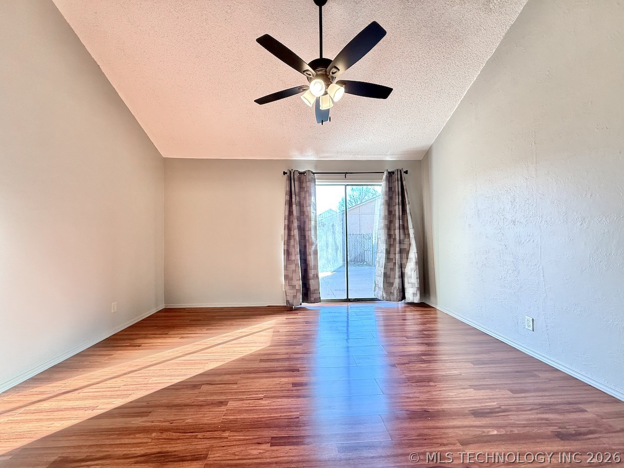 8007 S 88th East Avenue Property Photo 38