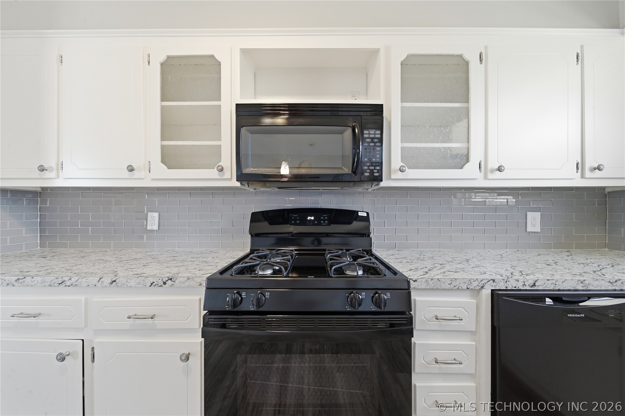 5662 S 85th East Avenue Property Photo 21