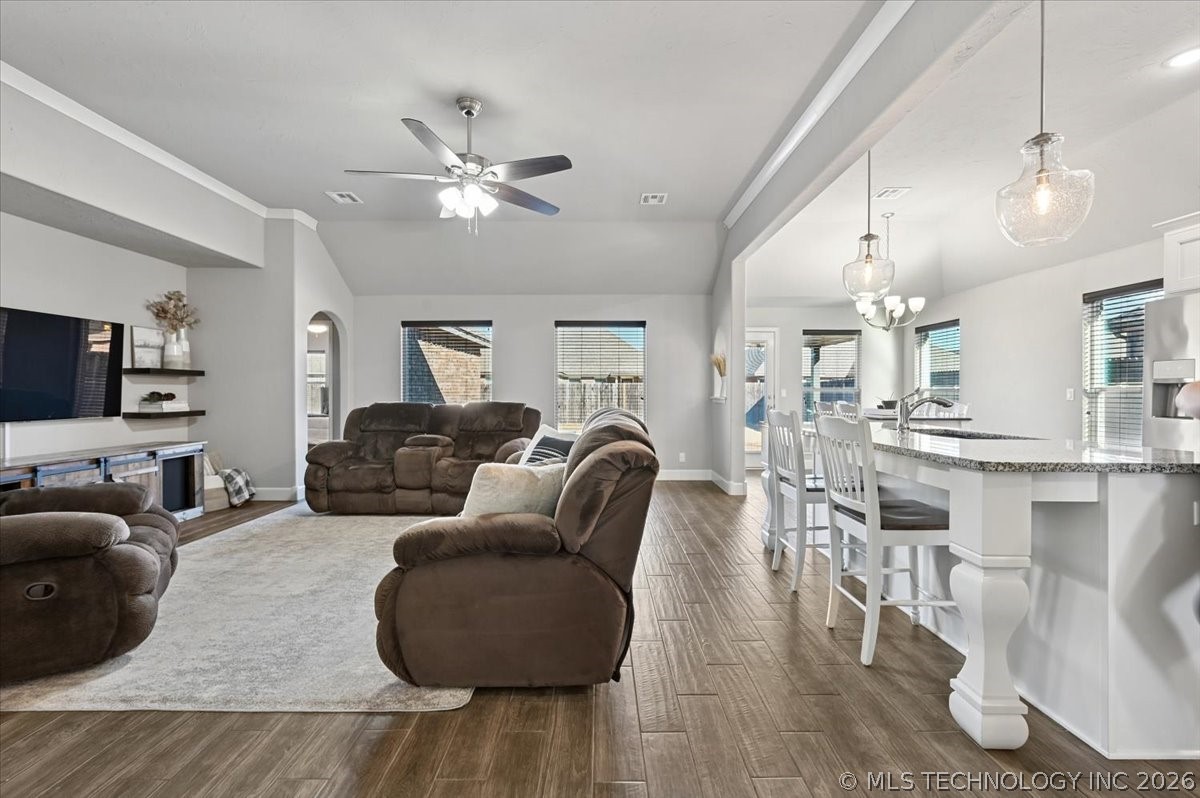 1543 E 137th Place Property Photo 13