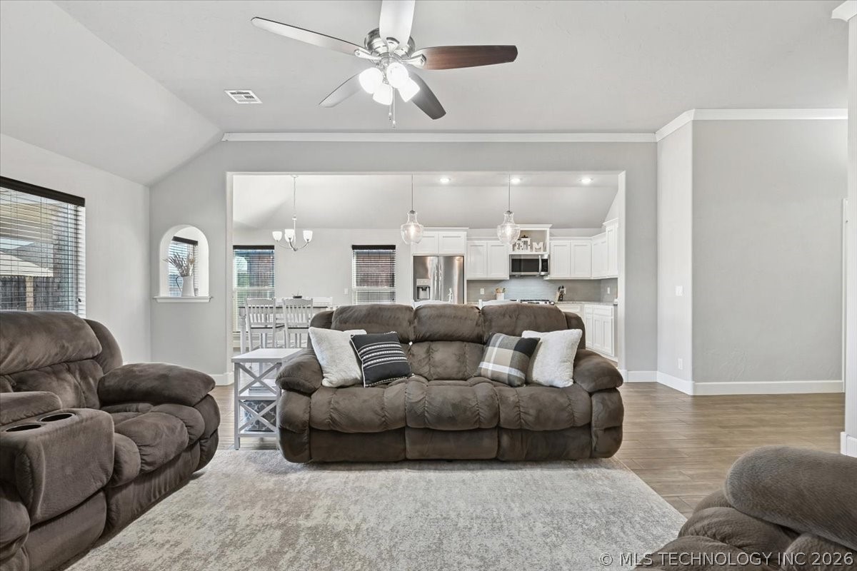 1543 E 137th Place Property Photo 14