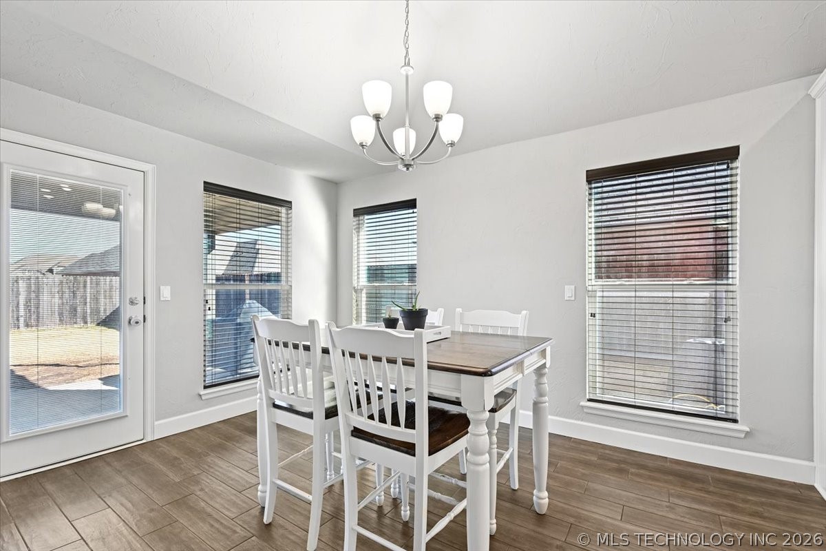 1543 E 137th Place Property Photo 23