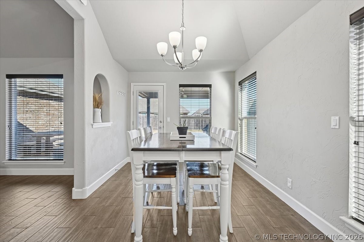 1543 E 137th Place Property Photo 24