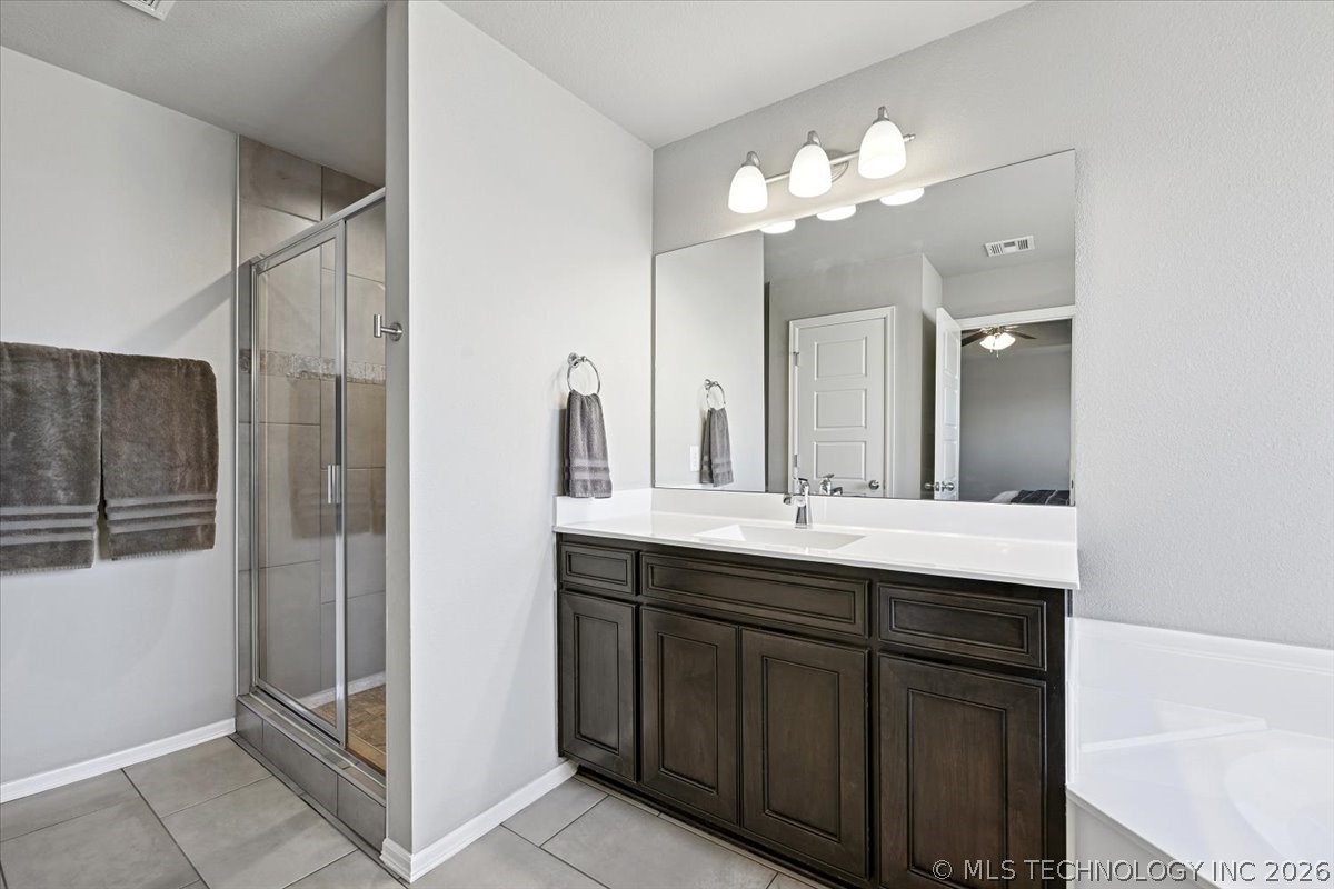 1543 E 137th Place Property Photo 34