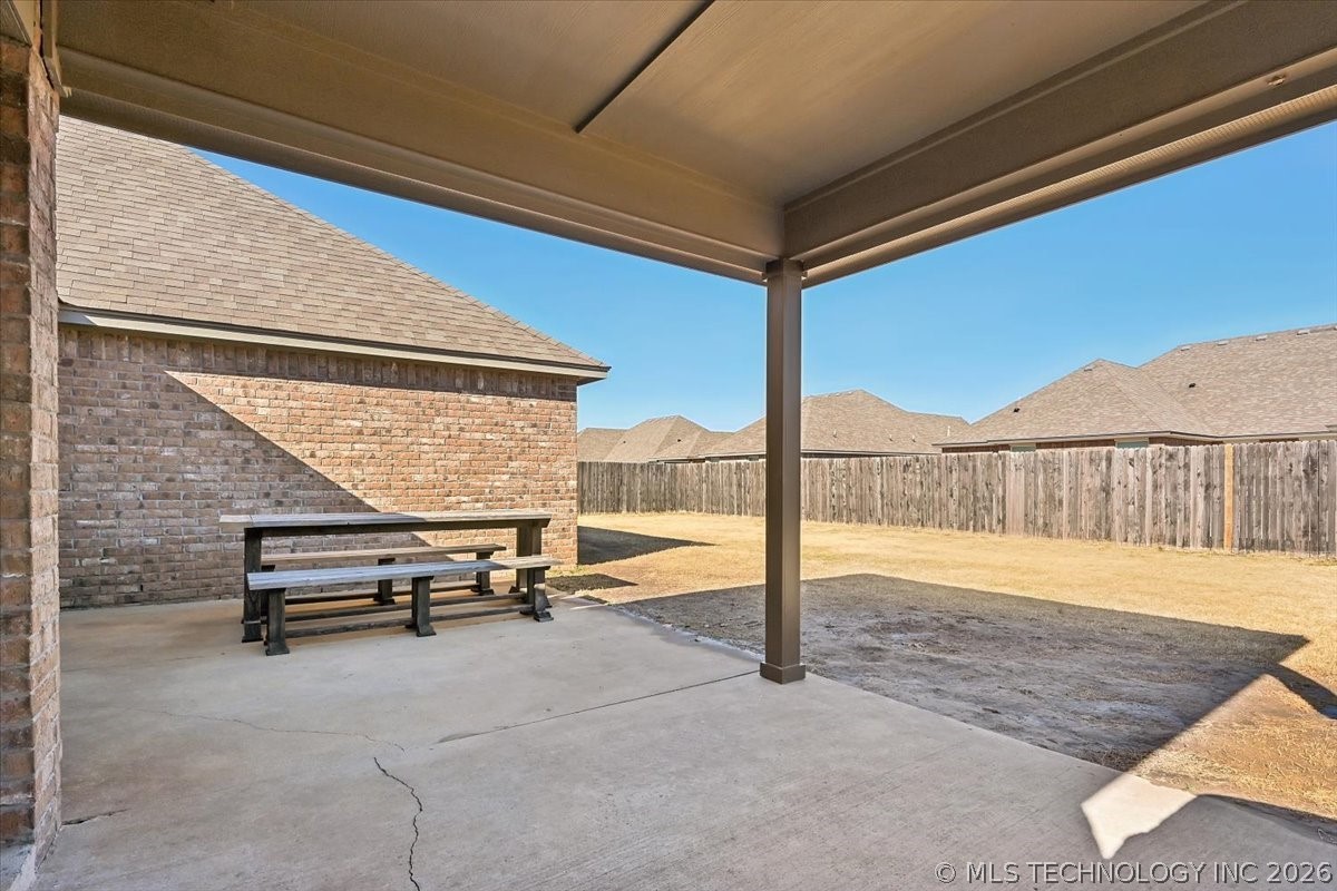 1543 E 137th Place Property Photo 43