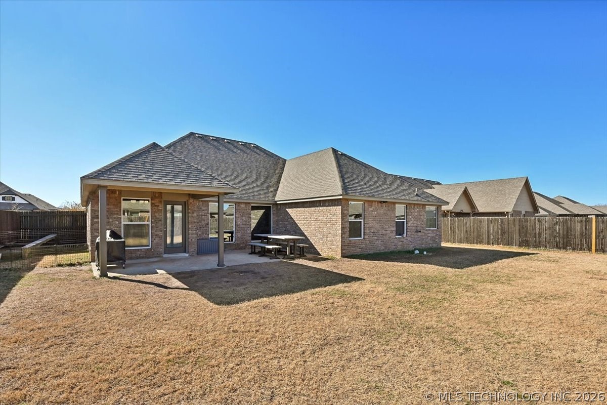 1543 E 137th Place Property Photo 47