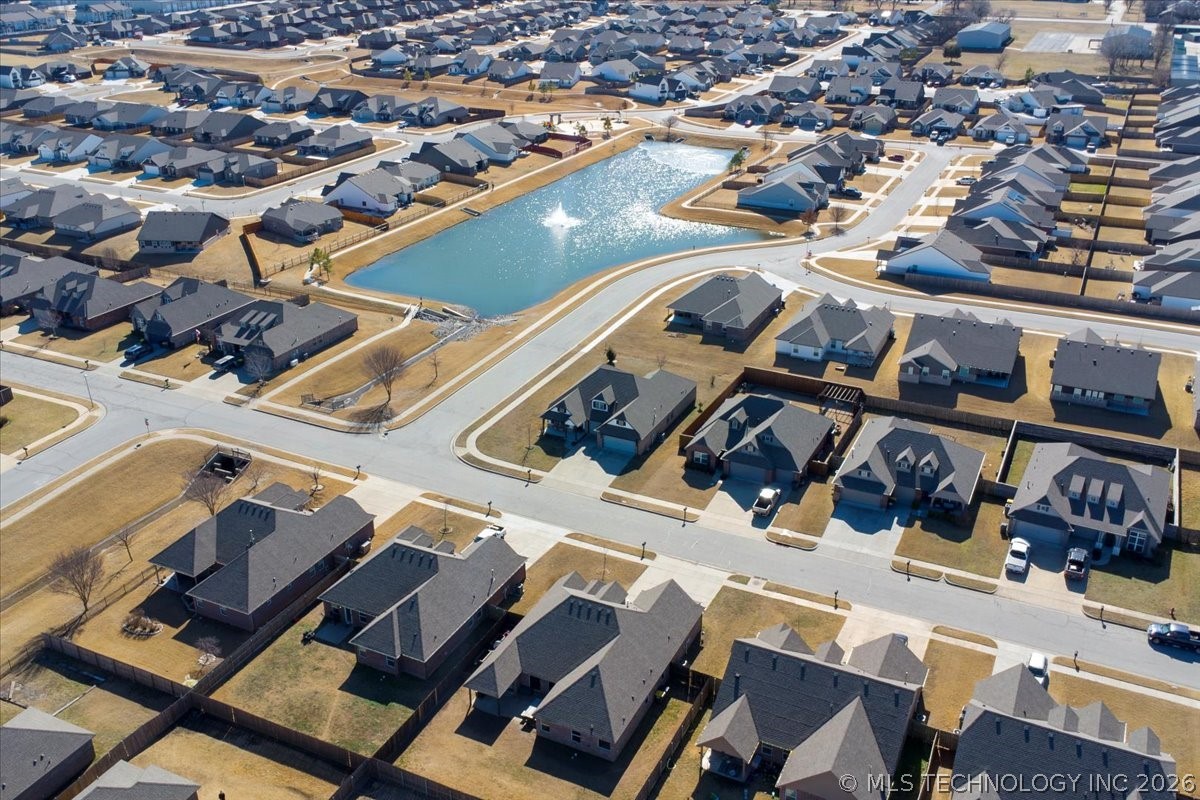 1543 E 137th Place Property Photo 52