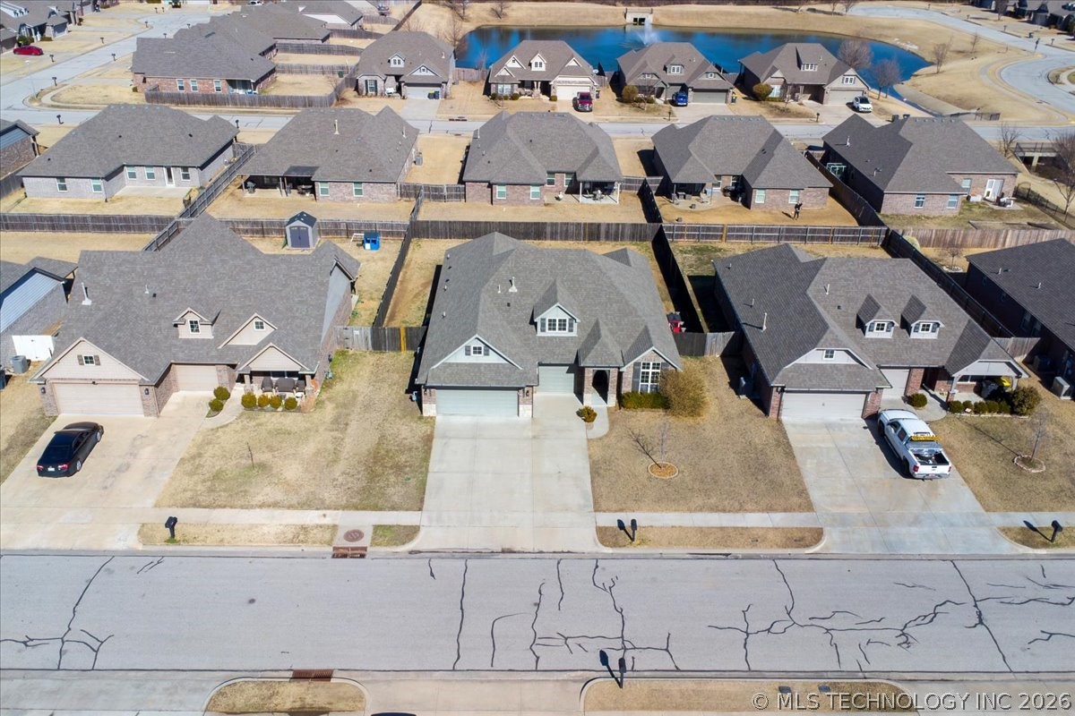 1543 E 137th Place Property Photo 53