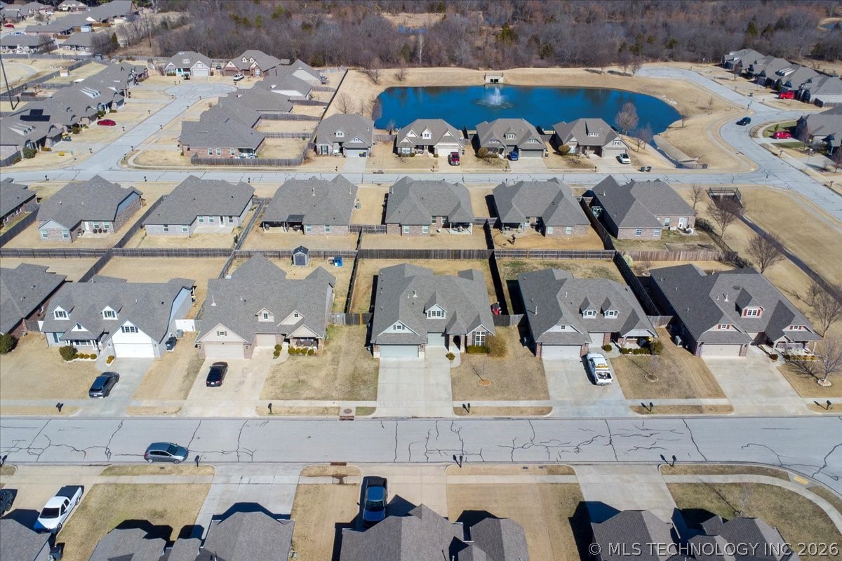 1543 E 137th Place Property Photo 55