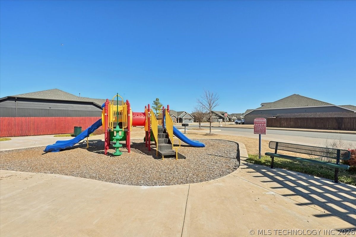 1543 E 137th Place Property Photo 59