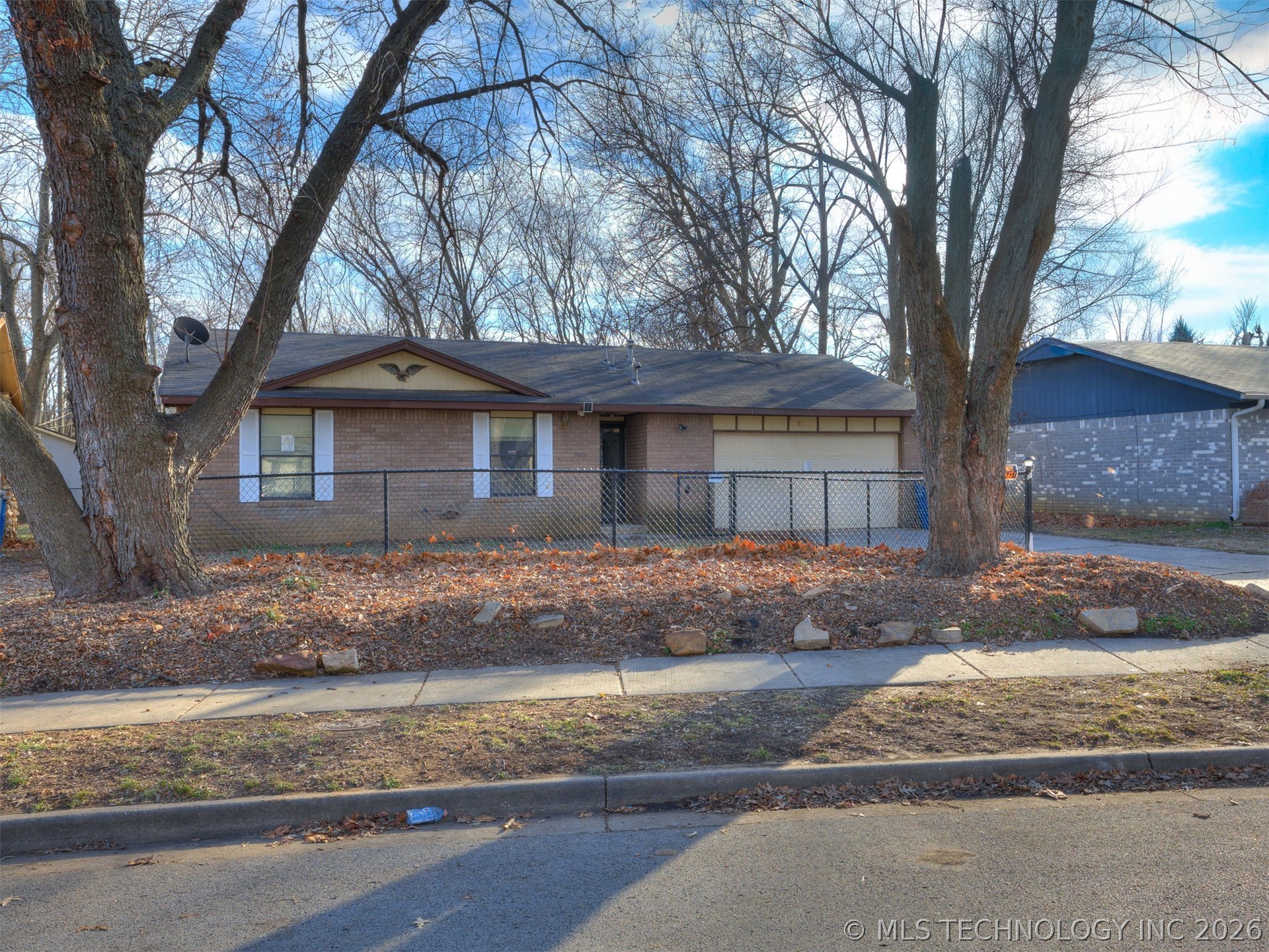 18124 E 4th Street Property Photo 2