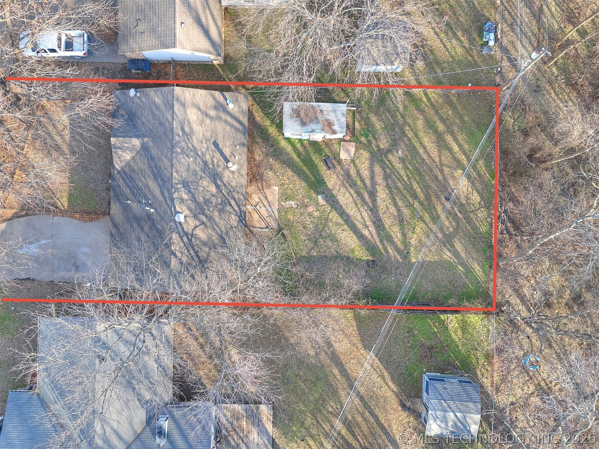 18124 E 4th Street Property Photo 4