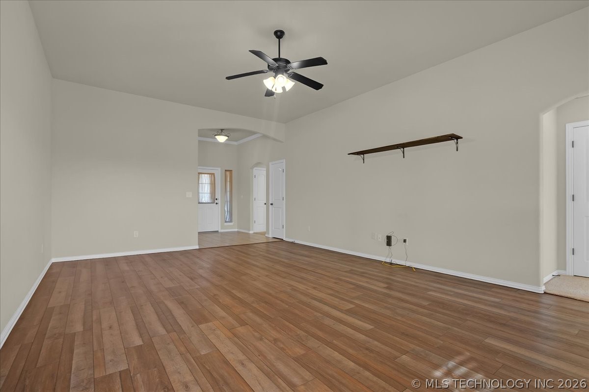 2405 W Quinton Street Property Photo 11