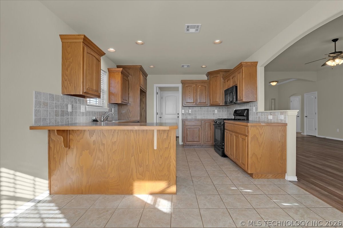 2405 W Quinton Street Property Photo 14