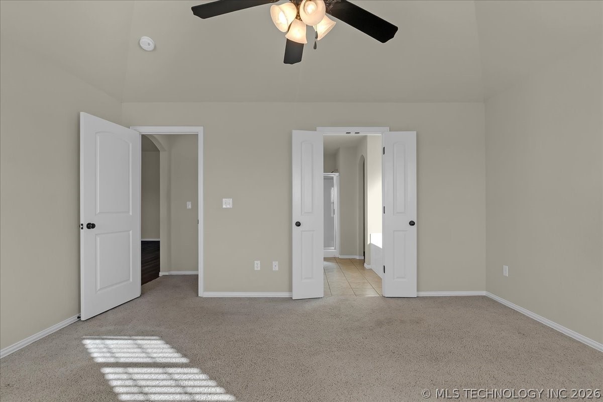 2405 W Quinton Street Property Photo 25