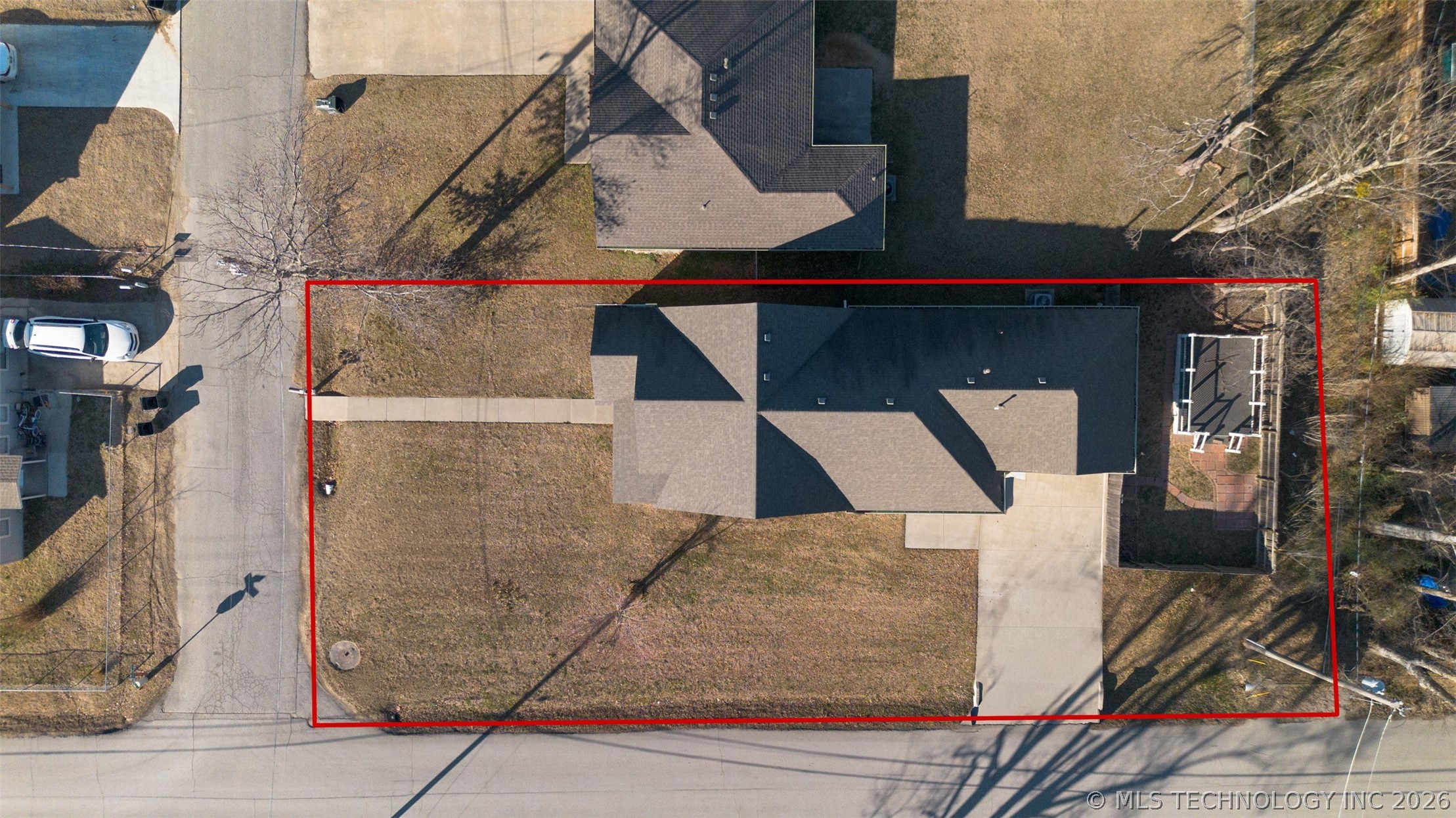 734 S Chickasaw Avenue Property Photo 4