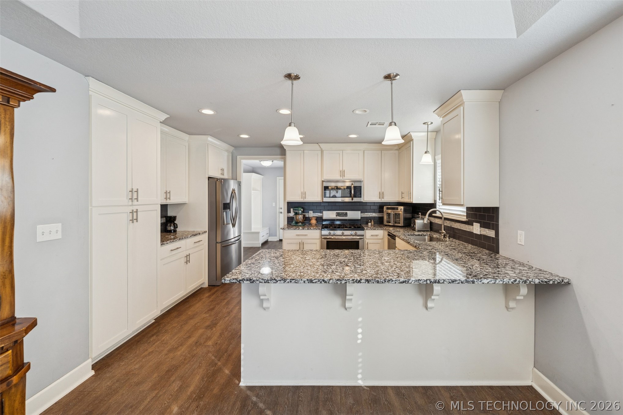 734 S Chickasaw Avenue Property Photo 13