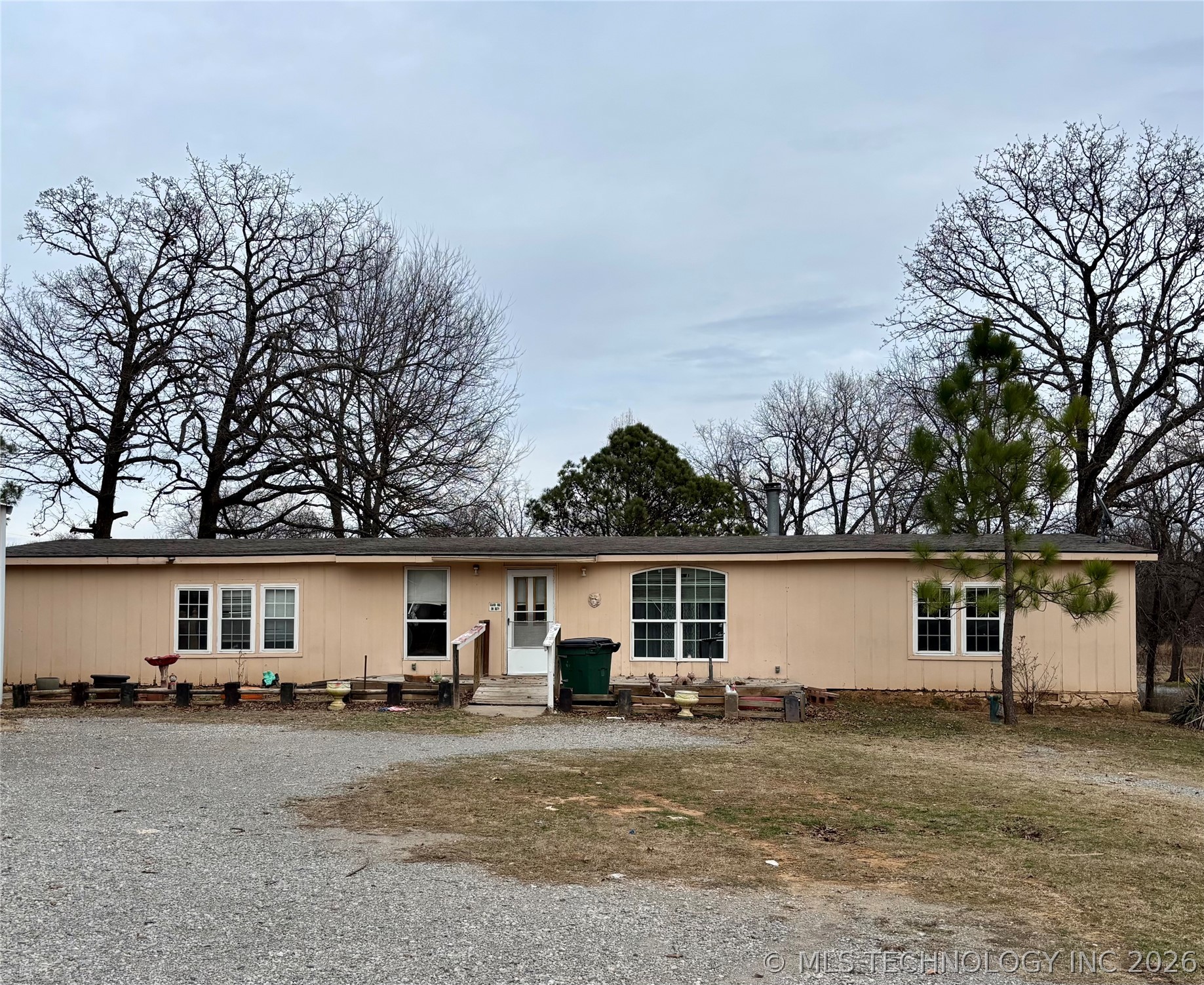 366920 E 5500 Road Property Photo 2