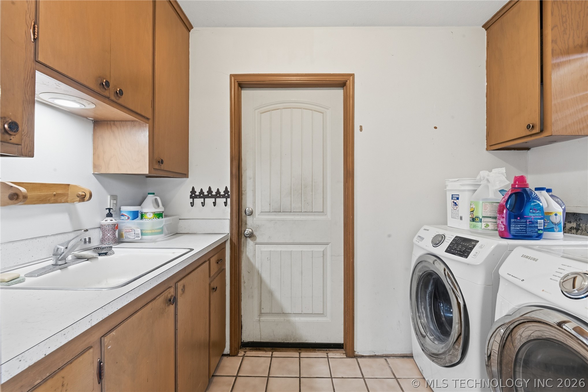 501 Sooner Park Drive Property Photo 11