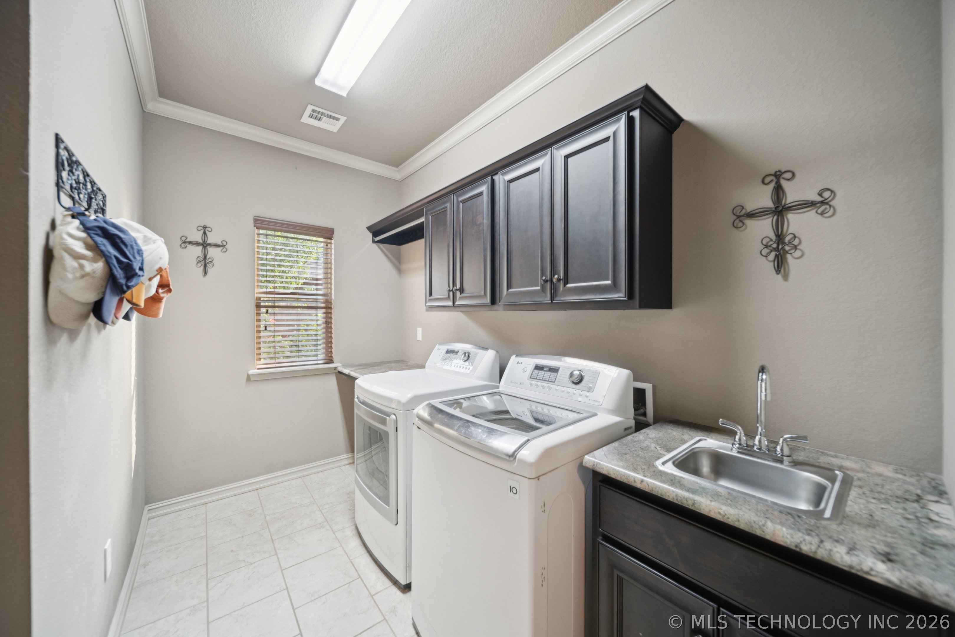 12564 S 71st East Avenue Property Photo 34