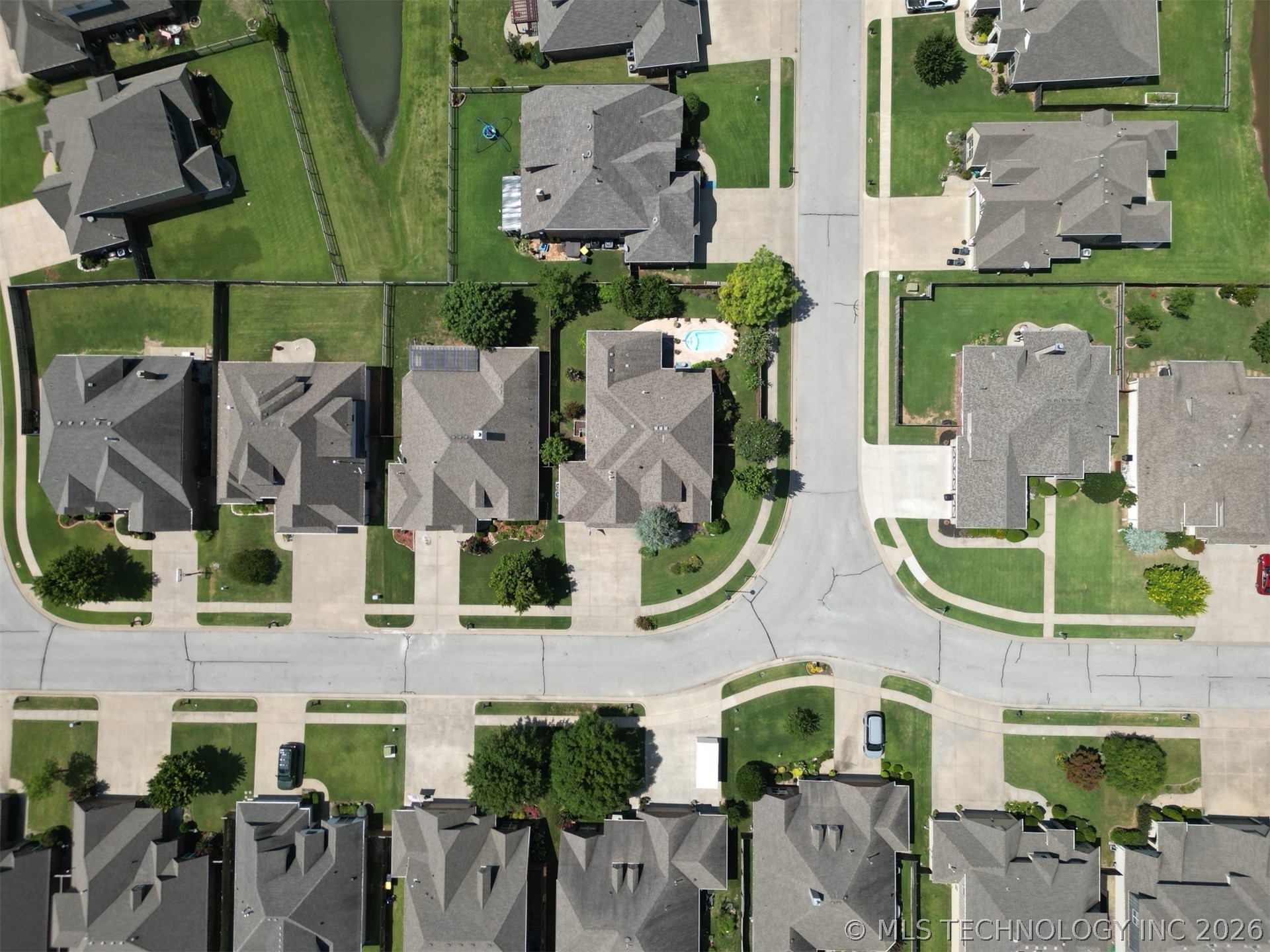 12564 S 71st East Avenue Property Photo 51